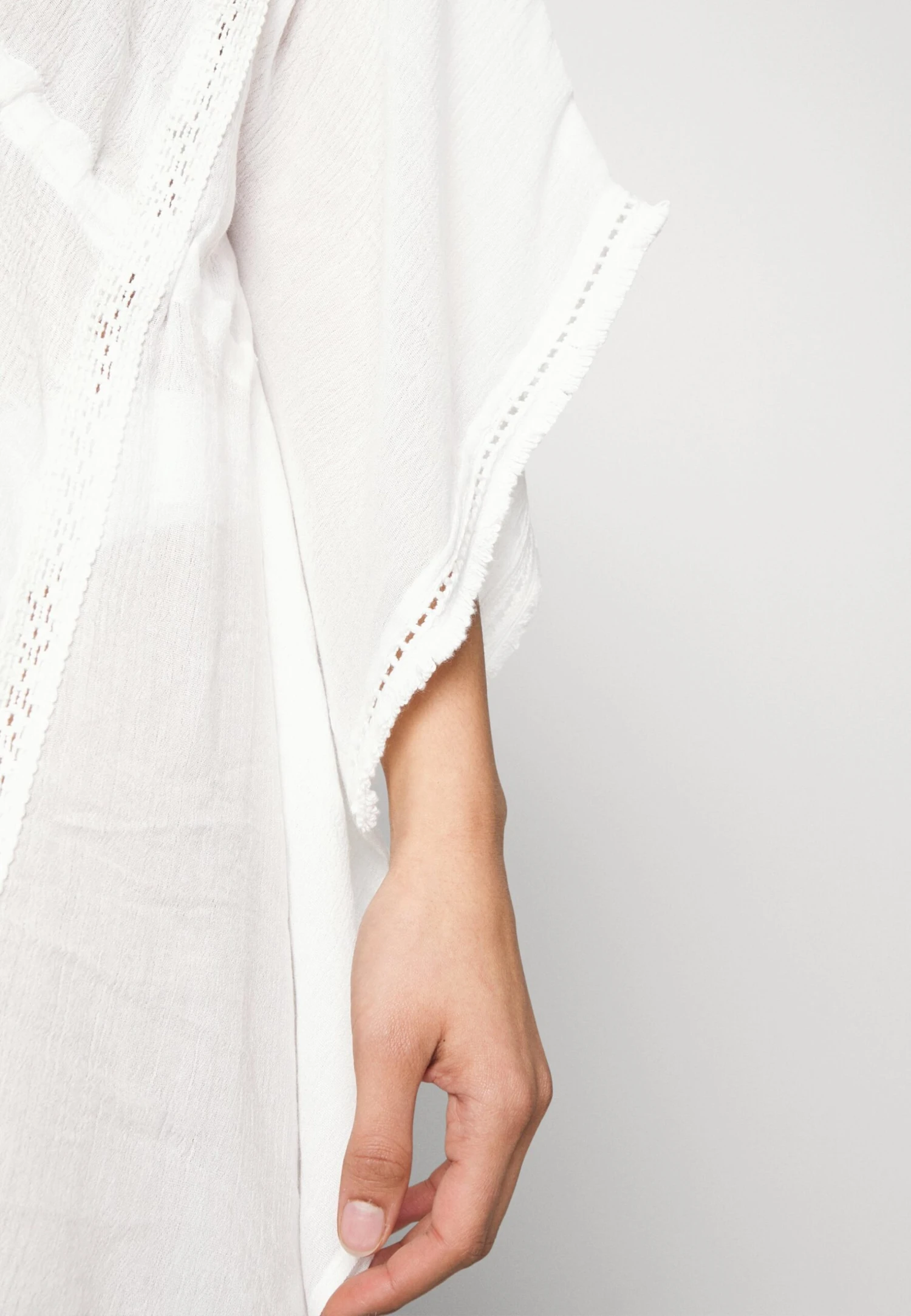 Strandaccessoire -White Anna Field Strandaccessoire -White -Anna Field 0c7c9e292d52412dadbb221579dcd59b scaled