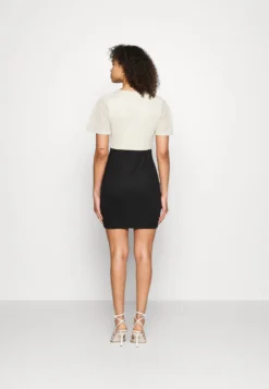 Anna Field Etui-Jurk - Gold/Black -Anna Field 18c2cc2d8d4e46a0ab2a45ed0b98fb87 scaled