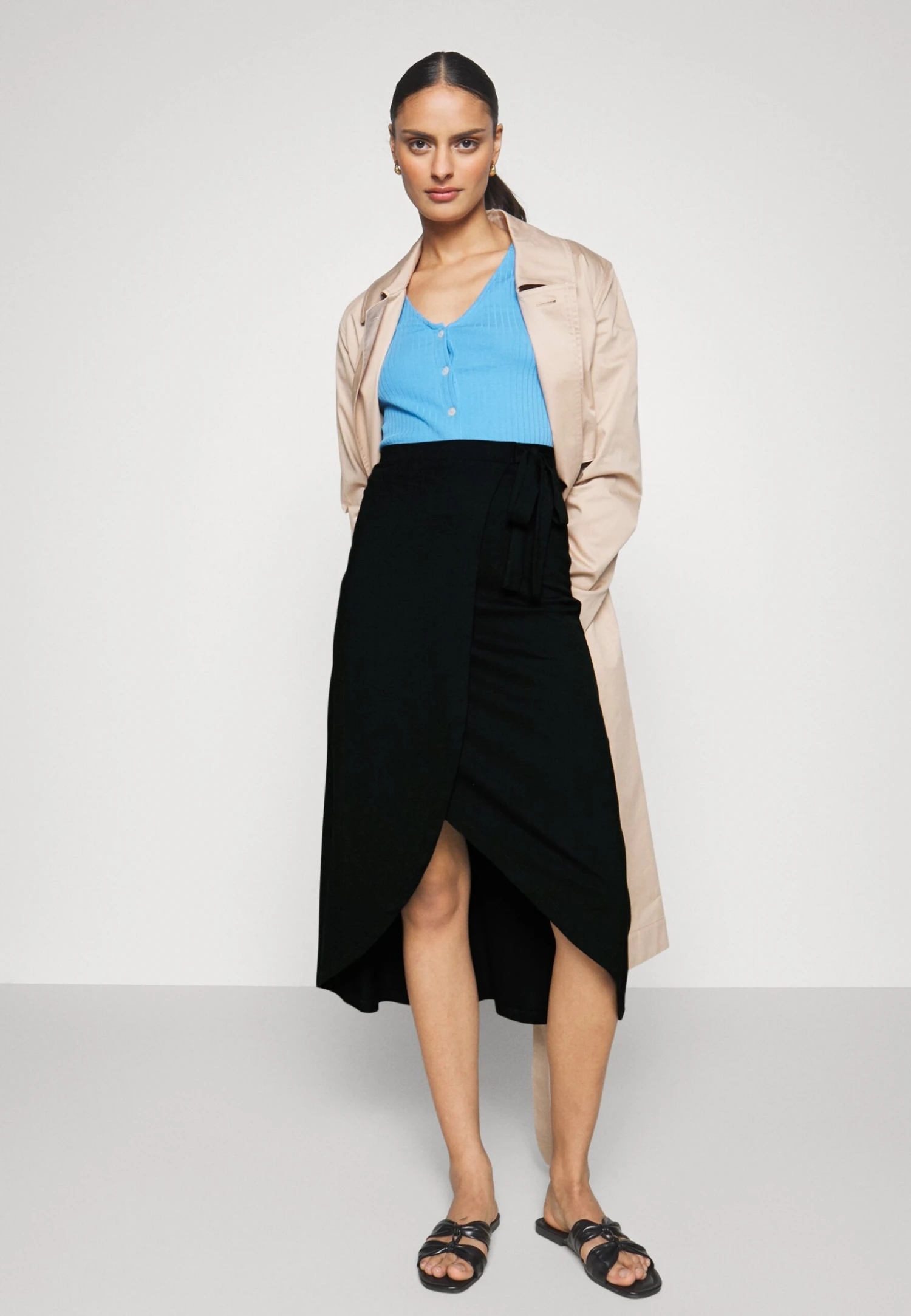 Basic Wrap Over Midi Skirt- A-Lijn Rok - Black Anna Field Basic Wrap Over Midi Skirt- A-Lijn Rok - Black -Anna Field 264acaf8c7414ababd1c8ed4dc1432a7 scaled