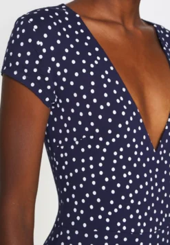 Anna Field Jerseyjurk - Maritime Blue/White -Anna Field 2fb2335973a047c59723411c15110315 scaled