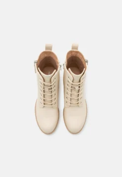 Anna Field Veterboots - Off-White -Anna Field 367cdea370ae4a998cb701e44c34a7bd scaled