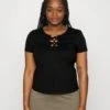Curvy Front Lace - T-Shirt Basic -Black