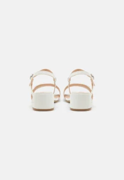 Anna Field Sandalen - White 3 Anna Field Sandalen - White -Anna Field 44331e73120a4643a75f4bbd2a853615 scaled