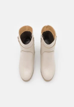 Leather - Enkellaarsjes Met Plateauzool - Beige -Anna Field 456a8e078fe241a9921af3b337af8977 scaled