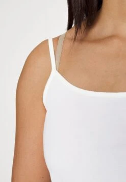 3 Pack - Top - Off-White/Pink/Green -Anna Field 50c78f52d7c64d549ac6207e0b62567d scaled