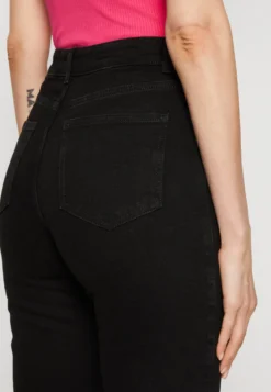 Anna Field Straight Leg Jeans - Black Denim -Anna Field 538ae53b87664448a00eb08f488885c2 scaled