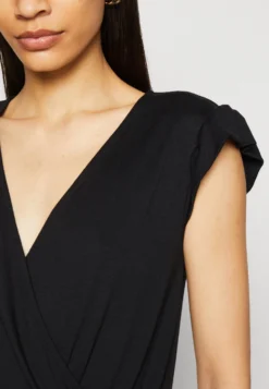 Anna Field Jumpsuit - Black 5 Anna Field Jumpsuit - Black -Anna Field 54df2d2bec1b4e109799a57bf40d2635 scaled