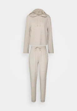 Anna Field Pyjama - Brown 3 Anna Field Pyjama - Brown -Anna Field 6613965a8c1c48e78bcf575d43a8c6ff scaled