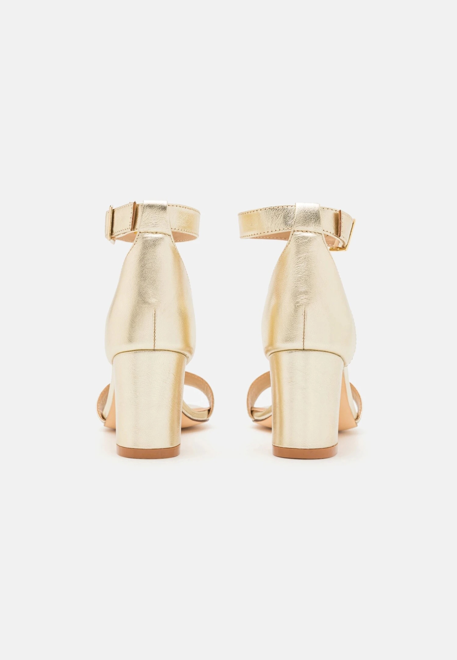 Leather - Sandalen - Gold Anna Field Leather - Sandalen - Gold -Anna Field 78b2519f65984e52bbf452ea4db04136 scaled