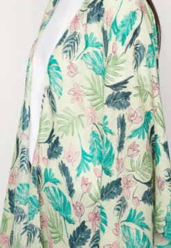 Anna Field Poncho - Green 5 Anna Field Poncho - Green -Anna Field 809f06abfb994004afba331a9d601dee scaled