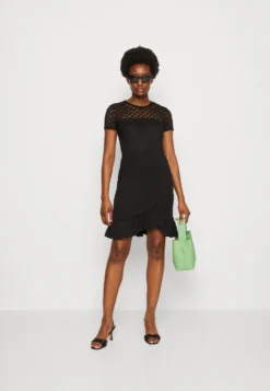 Anna Field Cocktailjurk - Black 4 Anna Field Cocktailjurk - Black -Anna Field 86adefdae2764660bc1fceffa2a51b36 scaled