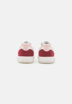 Anna Field Sneakers Laag - White/Red -Anna Field 9c7ab3e348bb4139826f967f7a4074dd scaled