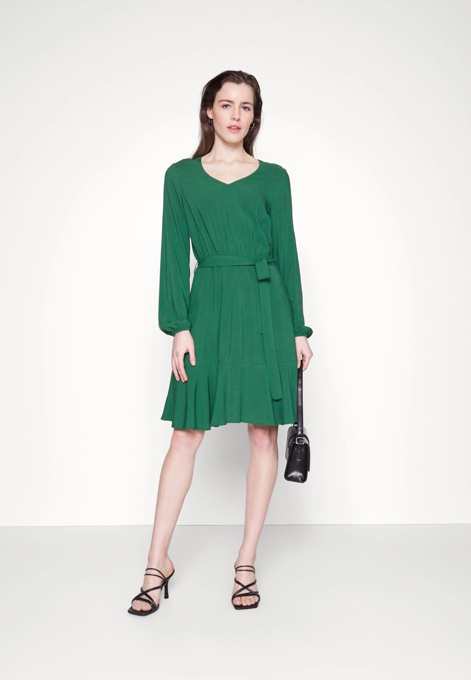 Jurk - Green Jurk - Green -Anna Field a9e95a9249384f8881aa9c11b36bbe41 scaled