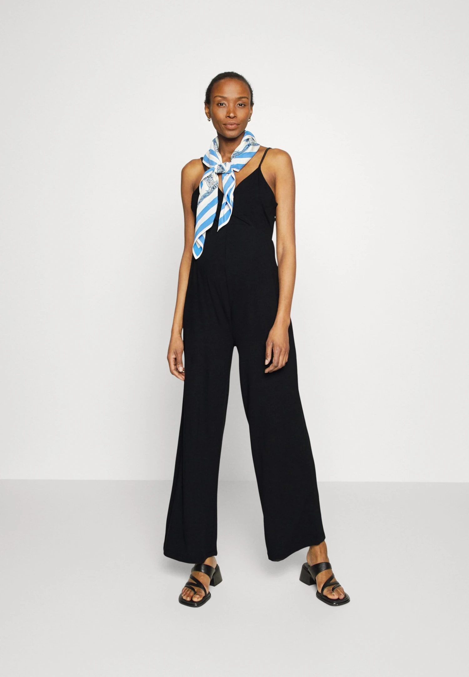 Strappy Drappy Cintered- Jumpsuit - Black Strappy Drappy Cintered- Jumpsuit - Black -Anna Field b84292ea7d2844debc5ca003f425455b scaled