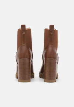 Anna Field Korte Laarzen - Cognac -Anna Field bdaa71fd028841c6b1149ba4351c74b3 scaled
