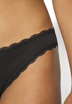 Anna Field 7 Pack - Slip - Black -Anna Field bff7721b43164e60b6b42b037e86c630 scaled