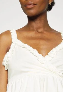 Top - Off-White -Anna Field cad2057d341547bebe21d1302bd1253c scaled