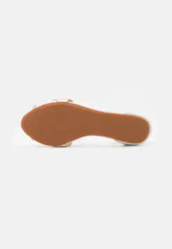 Anna Field Leather - Peeptoe Ballerina'S - White 4 Anna Field Leather - Peeptoe Ballerina'S - White -Anna Field cb8c8223cea54b068080121683d9eef7 scaled