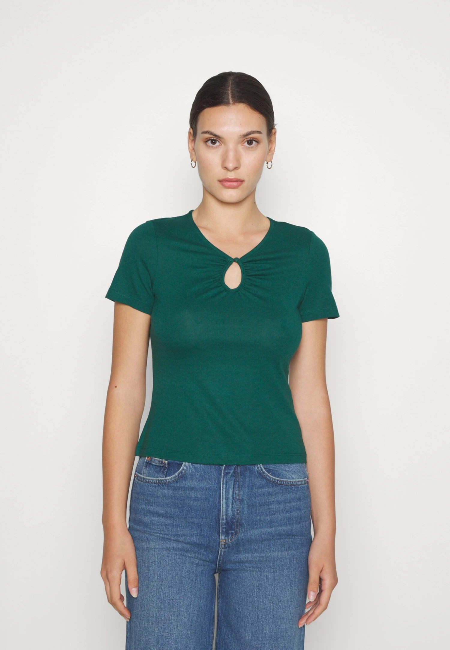 T-Shirt Basic - Dark Green Anna Field T-Shirt Basic - Dark Green -Anna Field daf30e555b164551abbfa4e5e0ba752f scaled