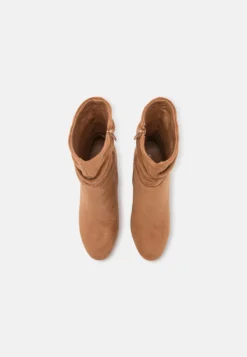 Anna Field Enkellaarsjes Met Hoge Hak - Cognac -Anna Field fe844388137345fd8567c7f47f63aa66 scaled