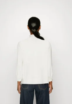 Anna Field Overhemdblouse -Off-White 2 Anna Field Overhemdblouse -Off-White -Anna Field ff15777a1f11467abf0abe2380d060e2 scaled